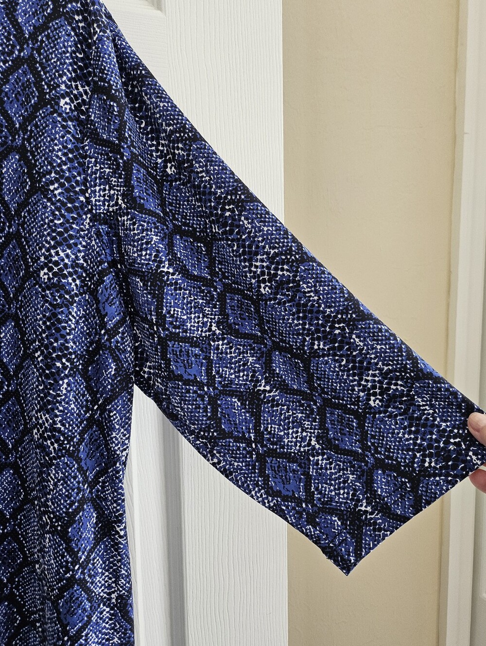 Lulu B 1X Dress Blue Print 3/4 Sleeves Activeware Travel - Picture 2 of 8